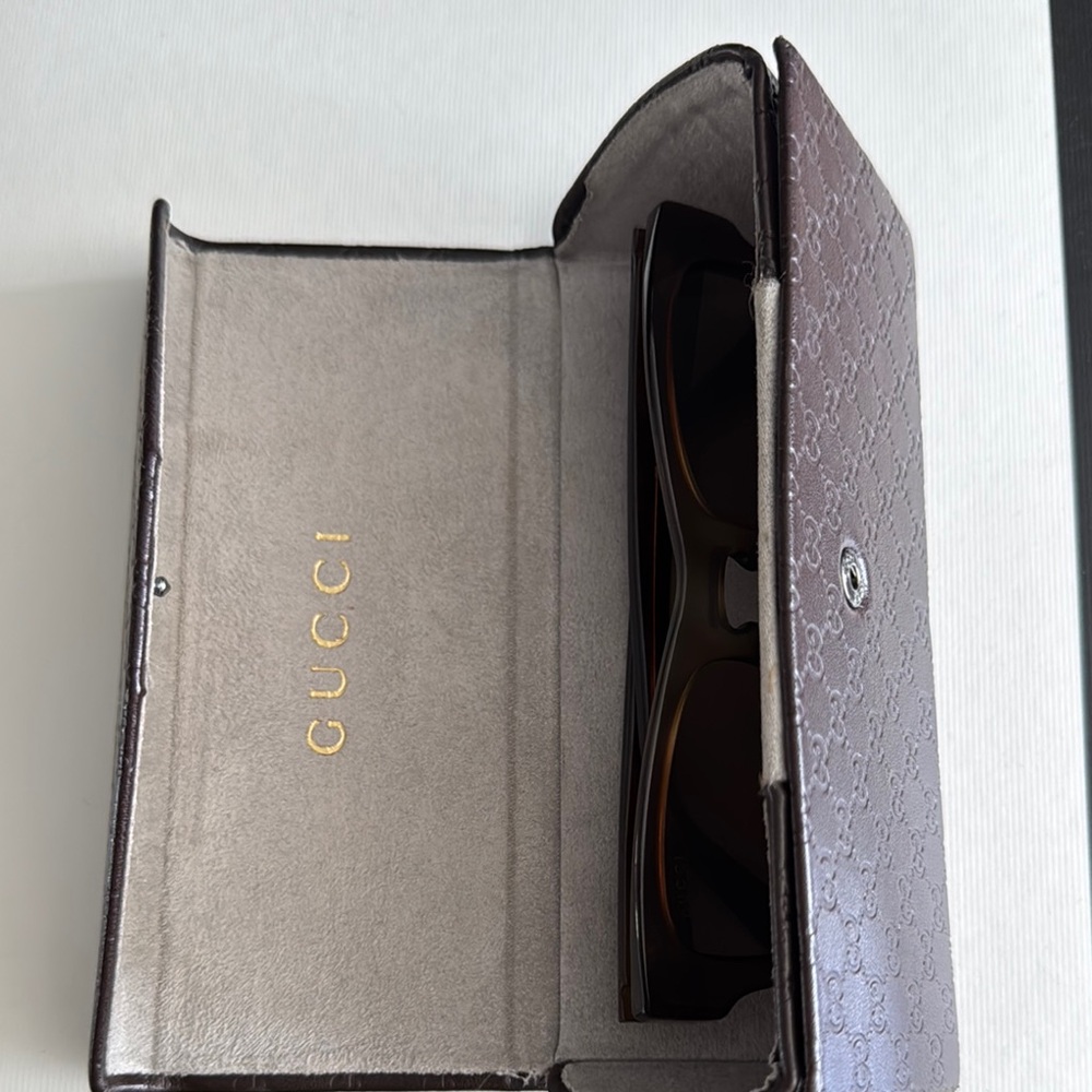 Gucci Amber Brown Sunglasses - Picture 4 of 4